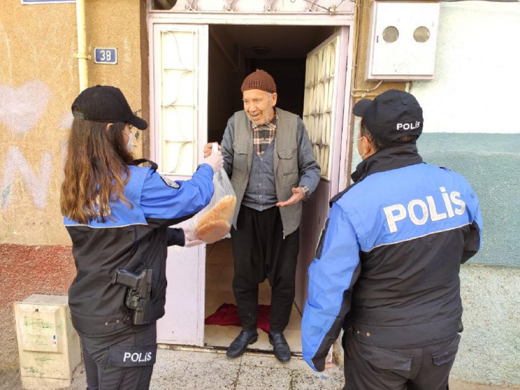 Gaziantep Vefa Sosyal Destek Grubu vatandaşın evine hizmet götürüyor